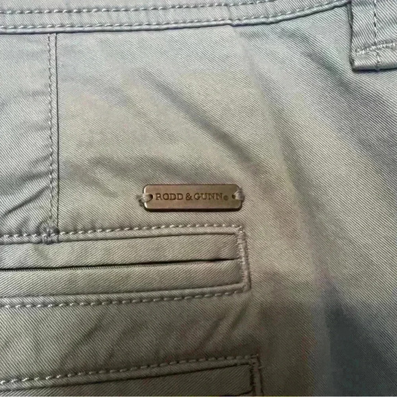 Rodd and Gunn Baylys Beach Stretch Cotton Shorts Blue 9in Men’s size 44 NWT - Picture 5 of 8